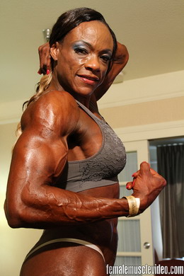 Join Female Muscle Video Now!